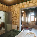 Nissa Cave Hotel *