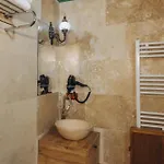 Hotel Nissa Cave *