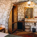 Hotel Nissa Cave *