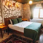 Hotel Nissa Cave
