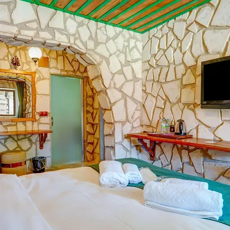 Szálloda Nissa Cave