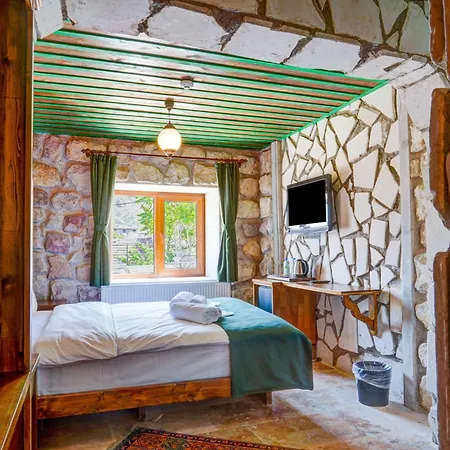 Szálloda Nissa Cave