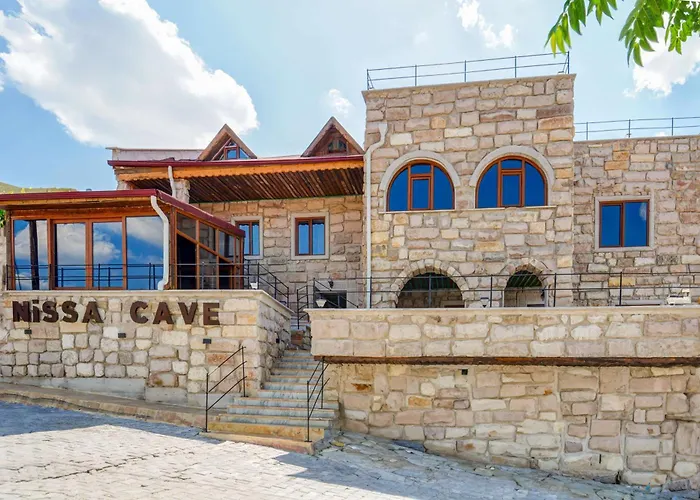 Nissa Cave * 괴레메