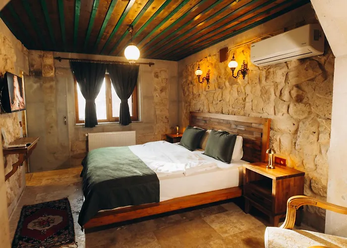 Nissa Cave 괴레메