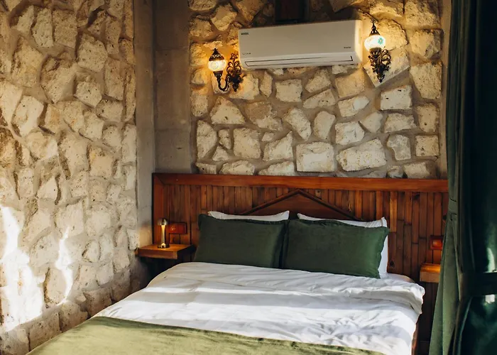 Nissa Cave * غوريمِيه