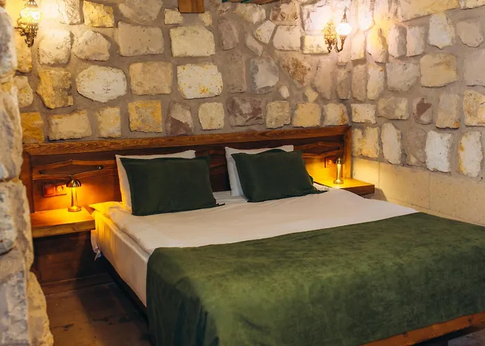 Nissa Cave فندق غوريمِيه